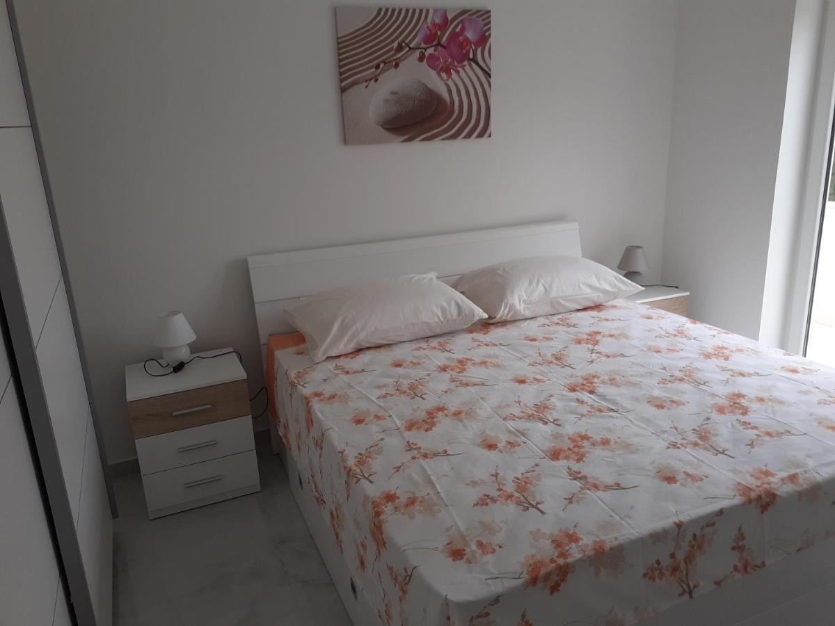 Apartmani Miletic Jelsa  Ngoại thất bức ảnh