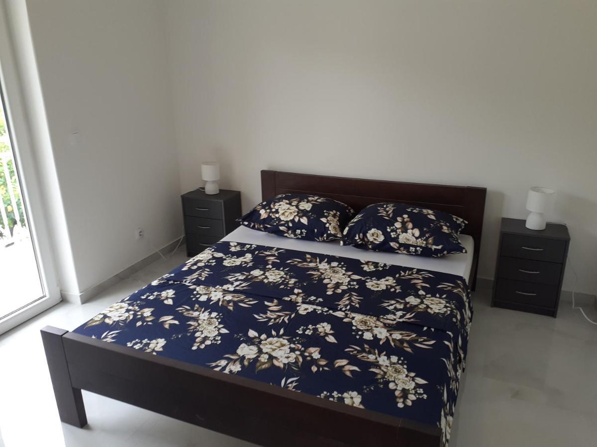 Apartmani Miletic Jelsa  Ngoại thất bức ảnh