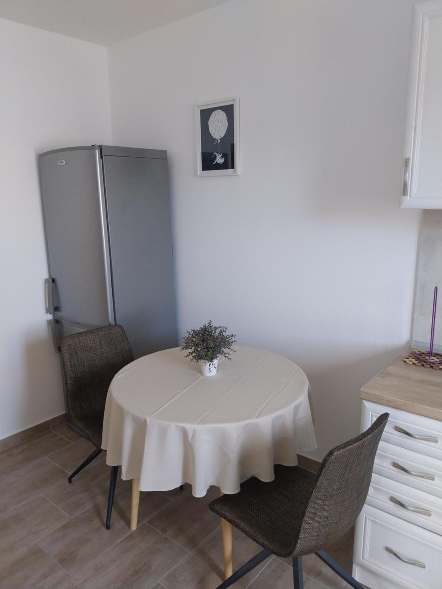 Apartmani Miletic Jelsa  Ngoại thất bức ảnh